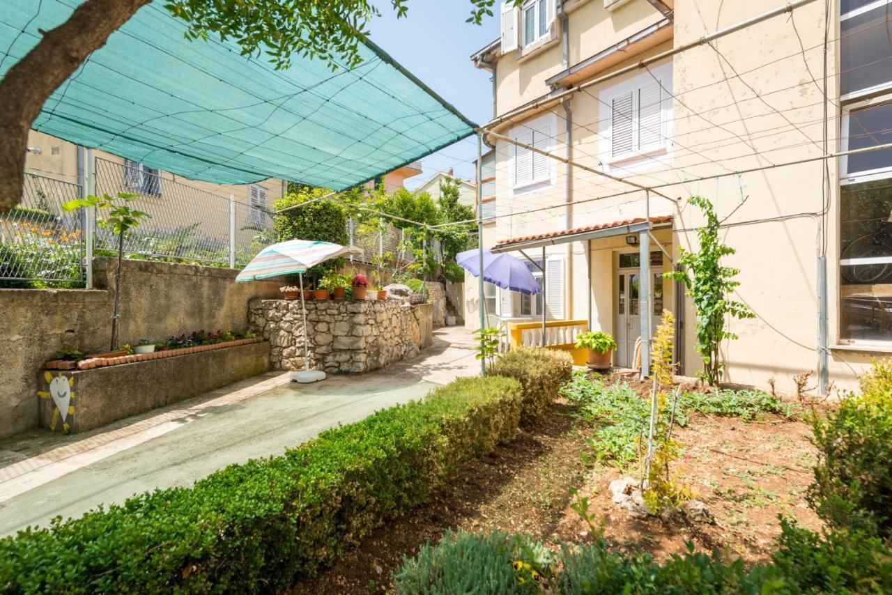 Petite Apartment Сплит Екстериор снимка