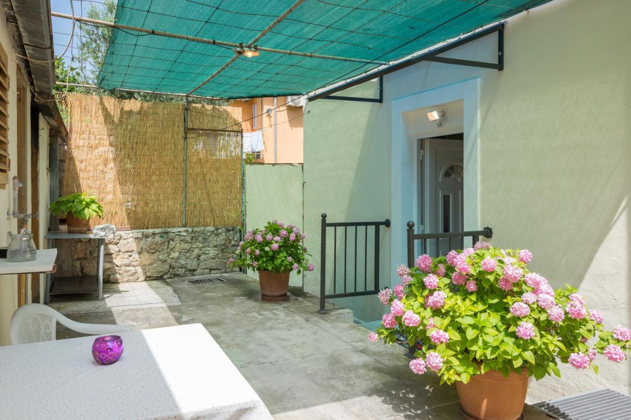 Petite Apartment Сплит Екстериор снимка